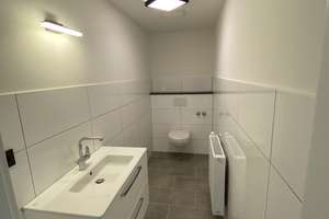 Ein helles Zimmer im ruhigen Gemeinschaftshaus – Blumenthalstraße 70a, 47058 Duissern, Duisburg – Vorschaubild 22