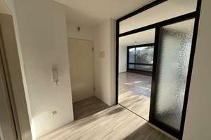 Zu Hause in Moosach: 2-Zimmer-Wohnung mit Balkon, Küche und Tiefgaragenstellplatz – Die vollständige Adresse der Immobilie erhältst du vom Anbieter., 80992 Moosach-Bahnhof, München – Vorschaubild 2