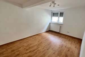 Einfamilienhaus mit Einliegerwohnung in Albertshausen – Die vollständige Adresse der Immobilie erhältst du vom Anbieter., 97688 Bad Kissingen – Vorschaubild 5