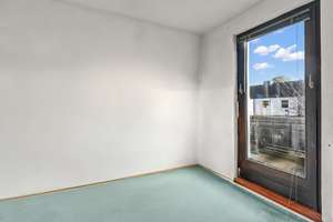 Property thumbnail 12