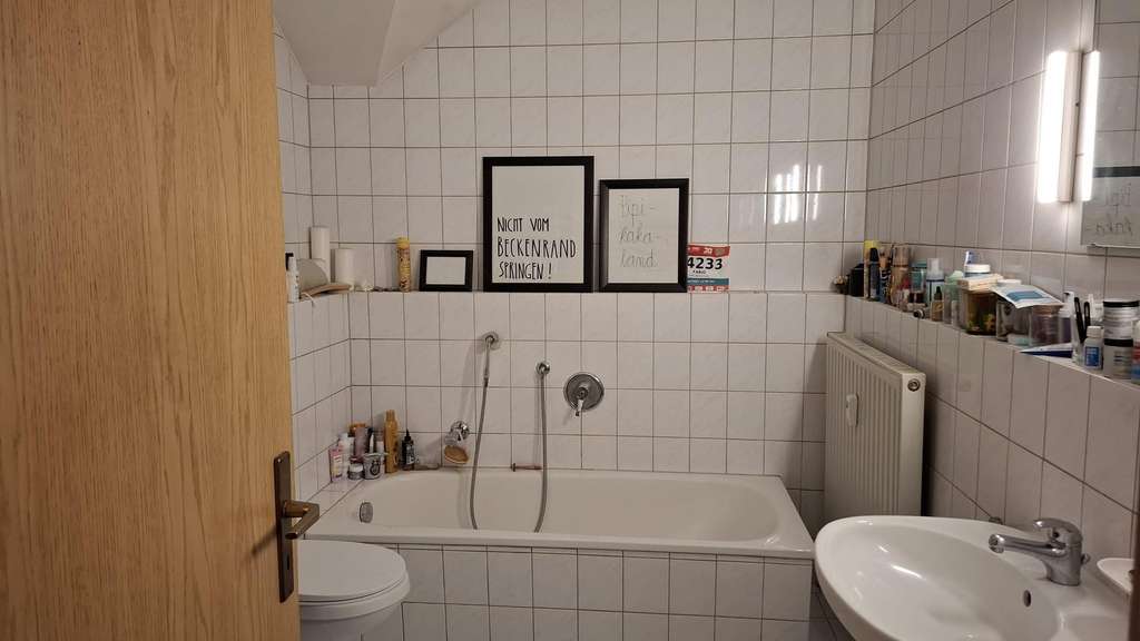 Immobilie in Deggendorf - Geräumige 120 m² Dachgeschosswohnung in bester Lage - Bild 3