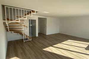 Charmante 4-Zimmer Maisonette-Wohnung im 2. OG in Köln-Merkenich