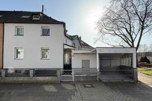 Sommer, Sonne, Pool: Charmantes Reihenmittelhaus mit Gartenidylle