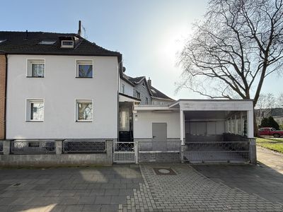 Sommer, Sonne, Pool: Charmantes Reihenmittelhaus mit Gartenidylle