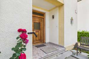 Einfamilienhaus + 3 Familienhaus zu verkaufen!  – Die vollständige Adresse der Immobilie erhältst du vom Anbieter., 33647 Brackwede, Bielefeld – Vorschaubild 2