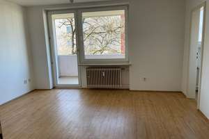 sonnige 1-Zimmer-Wohnung mit Balkon, ab 01.07.2026
PKW-TG-Stellplatz optional – Die vollständige Adresse der Immobilie erhältst du vom Anbieter., 80993 Alt-Moosach, München – Vorschaubild 11
