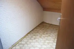 *Mitten im Zentrum*
Solides freistehendes Wohn- und Geschäftshaus mit Anbau, Garten und Garage – Altötting (Kreis) – Vorschaubild 19