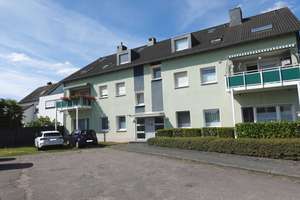 2-Zimmer-Dachgeschosswohnung in ruhiger Lage von Leverkusen-Schlebusch!