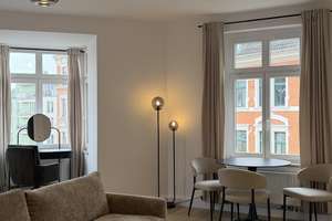 Stillvoller ERSTBEZUG! Vollmöbliertes 1,5-Zimmer-Apartment mit EK