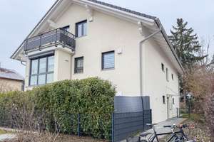 Neuwertiges, modernes 5-Familienhaus in bevorzugter Wohnlage – Die vollständige Adresse der Immobilie erhältst du vom Anbieter., 82362 Weilheim in Oberbayern – Vorschaubild 2