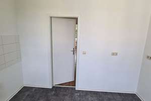 Wäre das was? Geräumige Vier-Zimmer-Wohnung – Margaretenstraße 31, 9131 Hilbersdorf, Chemnitz – Vorschaubild 4