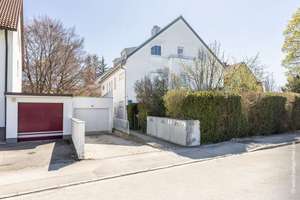 Bezugsfreie Dachgeschosswohnung mit schöner Wohnatmosphäre und TG-Einzelstellplatz – Die vollständige Adresse der Immobilie erhältst du vom Anbieter., 81829 Trudering-Riem (Ortsteil), München – Vorschaubild 2