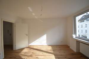 ERSTBEZUG nach Sanierung! Ideal geschnittene 2-Zimmer-Whg in OBK mit Balkon – Lanker Straße 21, 40545 Oberkassel, Düsseldorf – Vorschaubild 3