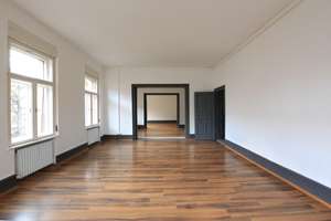 Exklusive Altbau-Etagenwohnung in historischer Stadtvilla im Zentrum vom Augsburg – Die vollständige Adresse der Immobilie erhältst du vom Anbieter., 86150 Bahnhofs-, Bismarckviertel, Augsburg – Vorschaubild 2