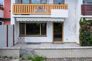 Hell, herzlich, heimelig –
Reihenmittelhaus mit Garten & Garage
in Günzburg zu verkaufen! – Die vollständige Adresse der Immobilie erhältst du vom Anbieter., 89312 Günzburg – Vorschaubild 18