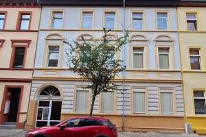 Mehrfamilienhaus mit Anbau und Hinterhaus  in Köthen zu verkaufen – Die vollständige Adresse der Immobilie erhältst du vom Anbieter., 6366 Köthen (Anhalt) – Vorschaubild 1