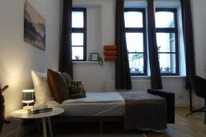 Traumhafte, möblierte Erdgeschoss-Altbauwohnung mit Gartenidylle! – Die vollständige Adresse der Immobilie erhältst du vom Anbieter., 65183 Mitte, Wiesbaden – Vorschaubild 4