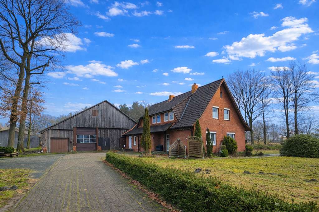 Immobilie in Visbek - Landleben pur in Visbek-Halter – Charmanter Resthof mit viel Platz! - Bild 3