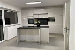Erstbezug: Bungalow mit lux. Innenausstattung und luxus Küche – Die vollständige Adresse der Immobilie erhältst du vom Anbieter., 42329 Vohwinkel, Wuppertal – Vorschaubild 2