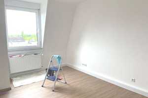 Mainnähe, Einbauküche, Balkon! Gepflegte, helle 3-Zimmer-Dachwohnung, Offenbach-Bürgel – Offenbach am Main – Vorschaubild 3