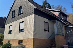 Freistehendes Ein-/Zweifamilienhaus mit Doppelgarage und großen Garten – Die vollständige Adresse der Immobilie erhältst du vom Anbieter., 38685 Langelsheim – Vorschaubild 3