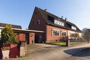 Attraktive Doppelhaushälfte mit vermieteten Einlegerhaus in Misburg-Nord | Garage – Die vollständige Adresse der Immobilie erhältst du vom Anbieter., 30629 Misburg-Nord, Hannover – Vorschaubild 1