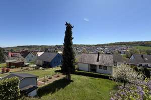 Charmantes Reihenendhaus mit Ausblick und Potenzial in Ostelsheim – Die vollständige Adresse der Immobilie erhältst du vom Anbieter., 75395 Ostelsheim – Vorschaubild 3