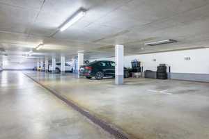 Helle und ruhige 3-Zimmer-Gartenwohnung mit Tiefgaragenstellplatz – perfekt für Paare oder Familien – Augsburg – Vorschaubild 10