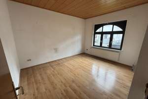 Denkmalgeschützte Doppelhaushälfte – Die vollständige Adresse der Immobilie erhältst du vom Anbieter., 65462 Ginsheim-Gustavsburg – Vorschaubild 5