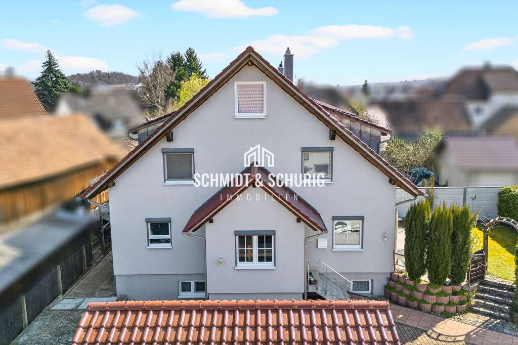 Immobilie in Walzbachtal - Gepflegte Doppelhaushälfte in ruhiger Lage mit schönem Garten und Ausbaupotenzial - Bild 3