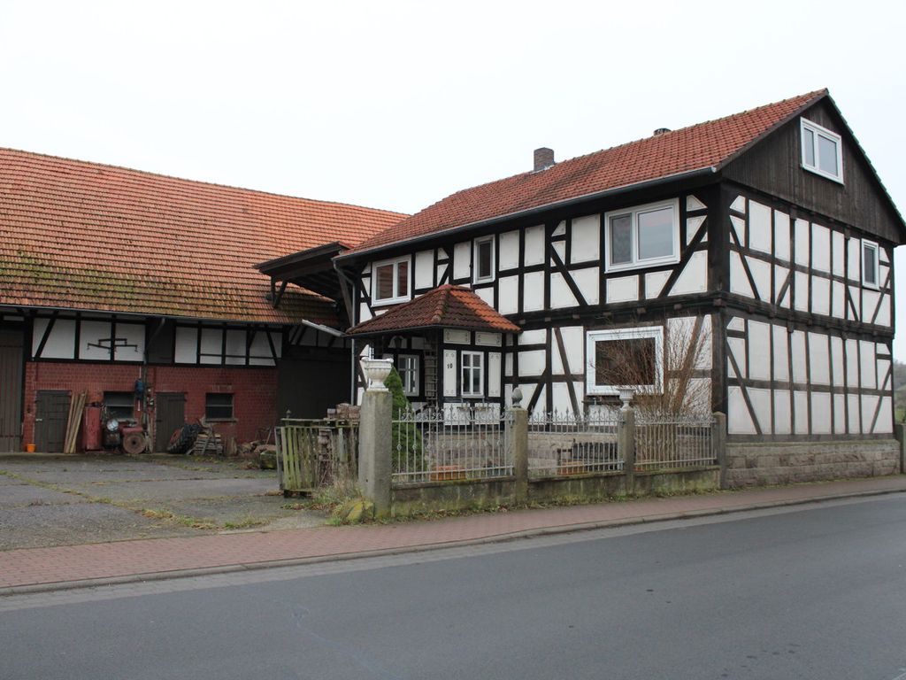 Einfamilienhaus mit Potenzial inkl. Baugrundstück in