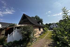 Gemütliches 4 Zimmer - EFH
zum Herrichten und Wohlfühlen
auf großem Traumgrundstück – Die vollständige Adresse der Immobilie erhältst du vom Anbieter., 22589 Iserbrook, Hamburg – Vorschaubild 2