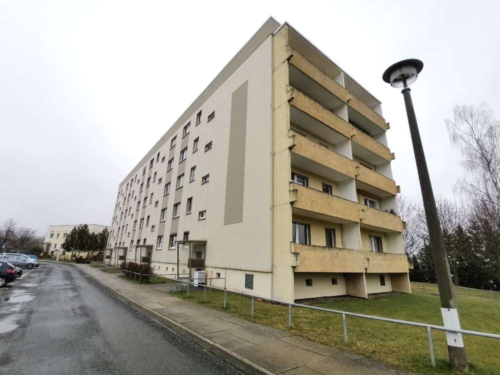 KLEINE WOHNUNG ZUM KLEINEN PREIS! Sanierungsbedürftige 1-Zimmer-Eigentumswohnung *PROVISIONSFREI*, Görlitz Kreis – Bild 1