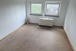 Mehrfamilienhaus mit Potenzial – auch als Einfamilienhaus nutzbar – Goethestraße 7, 42655 Solingen-Mitte, Solingen – Vorschaubild 3