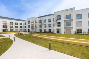 Exklusive 4-Zimmer Wohnung mit hochwertiger Einbauküche und 2 Loggias nach Westen