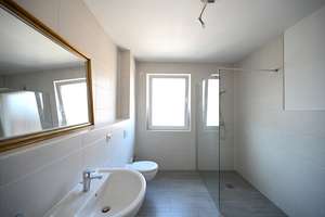 Über den Dächern vom Östlichen Ringgebiet - Moderne Dachgeschosswohnung mit Fahrstuhl & Stellplatz – Die vollständige Adresse der Immobilie erhältst du vom Anbieter., 38106 Östliches Ringgebiet, Braunschweig – Vorschaubild 9