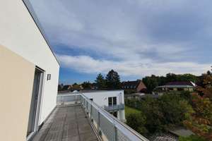 Neubau! Barrierearm! große 3-Zimmer-Dachgeschoss-Wohnung mit Terrasse, Duschbad, Einbauküche – 18069 Reutershagen, Rostock – Vorschaubild 21