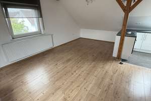 Gemütliche 3 Zimmer-Dachgeschosswohnung – Promenadeweg 5, 89165 Dietenheim – Vorschaubild 2