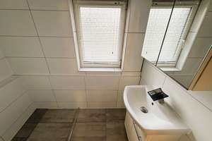 ++Schöne moderne Doppelhaushälfte mit Terrasse, Garten und EBK in Backnang zu verkaufen++ – Die vollständige Adresse der Immobilie erhältst du vom Anbieter., 71522 Backnang – Vorschaubild 13