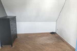 Älteres Wohnhaus in einer Anliegerstraße im Wohngebiet Igersheim – Die vollständige Adresse der Immobilie erhältst du vom Anbieter., 97999 Igersheim – Vorschaubild 33