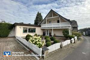 Sehr gepflegtes Einfamilienhaus mit großem Grundstück! – Die vollständige Adresse der Immobilie erhältst du vom Anbieter., 56291 Utzenhain – Vorschaubild 1