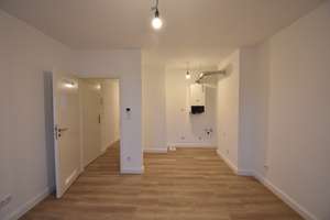 ERSTBEZUG nach Sanierung! Zentrale 2-Zi-Whg mit Balkon – 40210 Stadtmitte, Düsseldorf – Vorschaubild 3