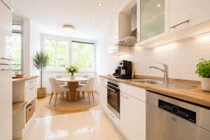 Charmante und moderne 2 Zi-Wohnung mit Loggia! EBK! Barrierefrei! Aufzug! Rheinnähe! – Die vollständige Adresse der Immobilie erhältst du vom Anbieter., 40547 Niederkassel, Düsseldorf – Vorschaubild 4