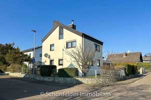 Provisionsfrei * Großzügiges Wohnen in Split-Level-Bauweise mit sonniger Terrasse * Kinderfreundlich – Hochtaunuskreis – Vorschaubild 1