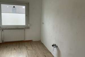 Charmante 3 Zimmer-Wohnung mit Balkon in bester Lage von Hagen Vorhalle! – Weststraße 75, 58089 Vorhalle, Hagen – Vorschaubild 6
