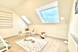 Frisch sanierte 4-Zimmer-Wohnung zum Soforteinzug mit 2 Bädern, 2 Balkonen und Stellplatz – Die vollständige Adresse der Immobilie erhältst du vom Anbieter., 23560 Sankt Jürgen, Lübeck – Vorschaubild 9