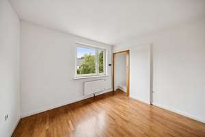 Familienfreundliches Reihenmittelhaus mit Garten, Terrasse und Vollkeller in ruhiger Wohnlage – 22415 Langenhorn, Hamburg – Vorschaubild 8