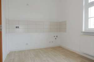 Helle 2-Zimmer-Wohnung mit Gartenidylle hinter dem Haus – Straße der Freundschaft 30, 2991 Lauta – Vorschaubild 3