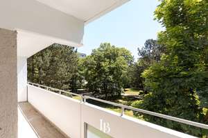 Modern wohnen in München: Renovierte 3-Zimmer-Wohnung mit Balkon, Küche & Aufzug – Die vollständige Adresse der Immobilie erhältst du vom Anbieter., 81927 Englschalking, München – Vorschaubild 3