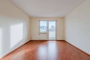 Bezugsfreie 3,5 -Zimmer-Wohnung mit Balkon in Schmargendorf